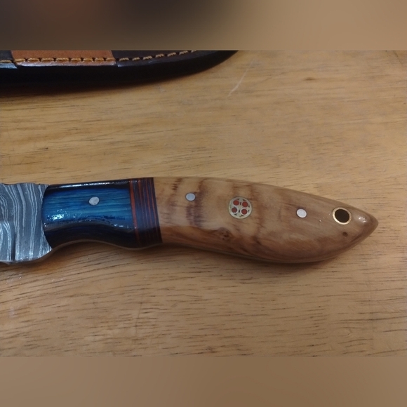 New Damascus steel blade men's hunting knife with sheath - Picture 3 of 7